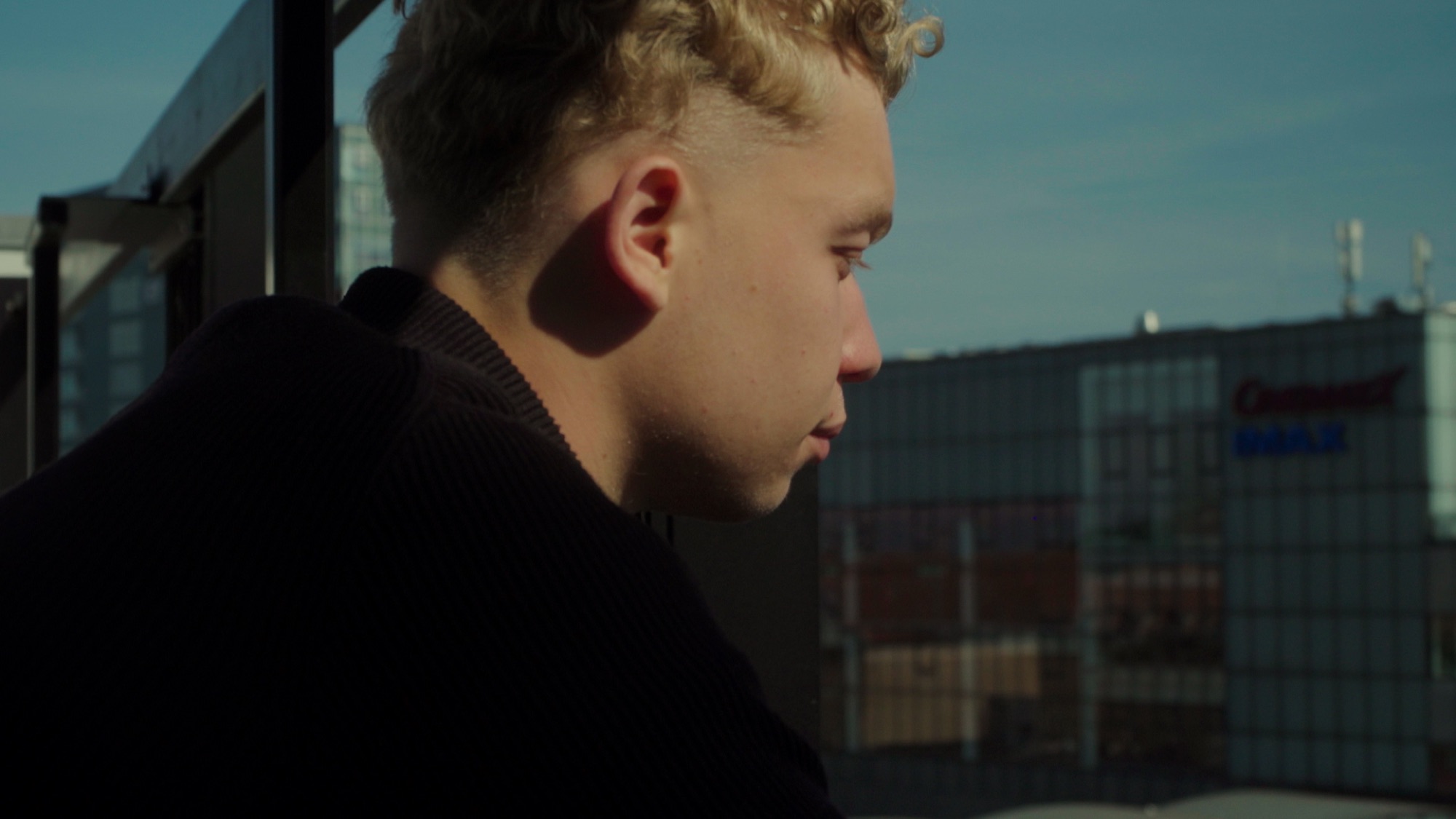 Still from Der hvor man gerne vil være